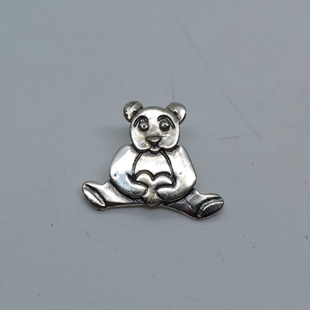 Sterling Silver Sitting‎ Panda Bear Holding Heart Pin Brooch